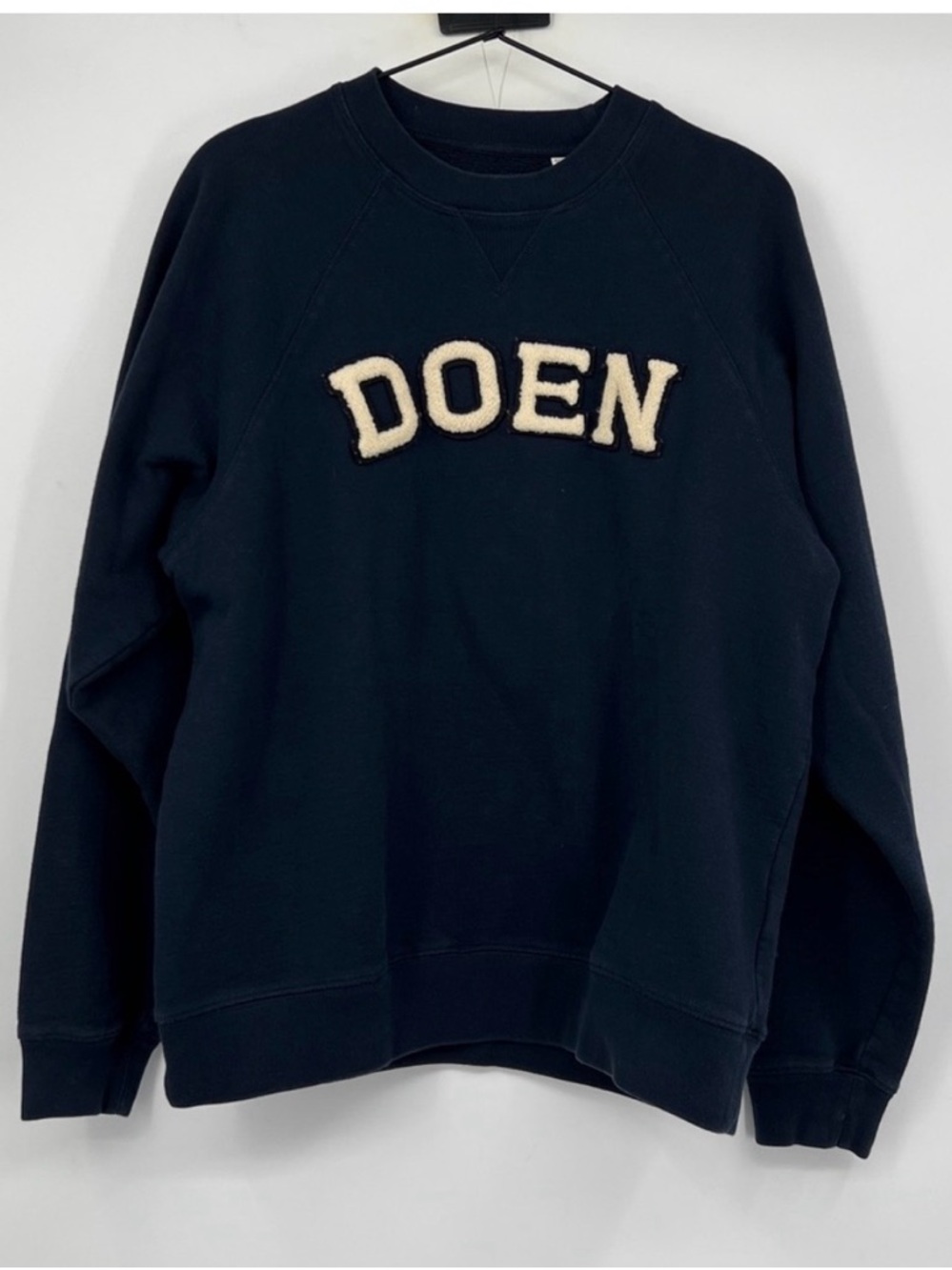 Doen Dark Navy Blue Varsity Sweatshirt Cream Lettering Logo lettering crewneck M